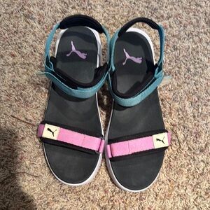 Puma Sandals - adjustable velcro straps